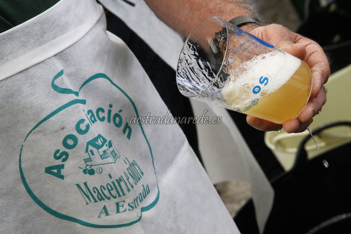 aestradanarede's tweet photo. Reportaxe da V Edición da Feira da Sidra cun novo éxito de participación
https://t.co/G2bJS36MiJ https://t.co/2DnKeRdiQE