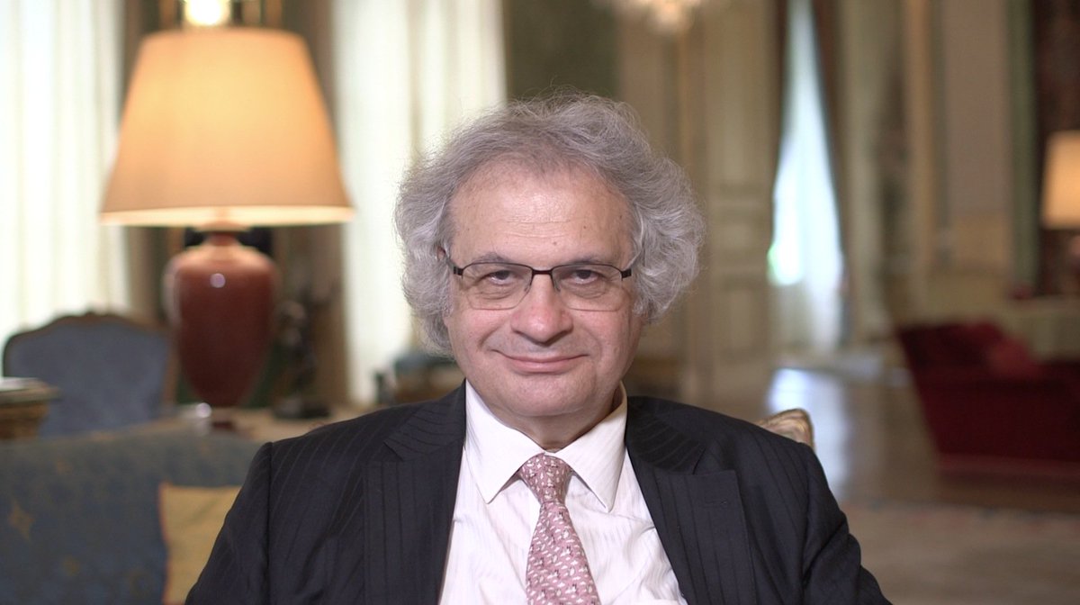 El gran autor <a href="/AminMaalouf/">Amin Maalouf</a>
es el invitado en el último <a href="/PaginaDosRTVE/">Página Dos</a>
esta tarde 20.30h
rtve.es/n/1361800