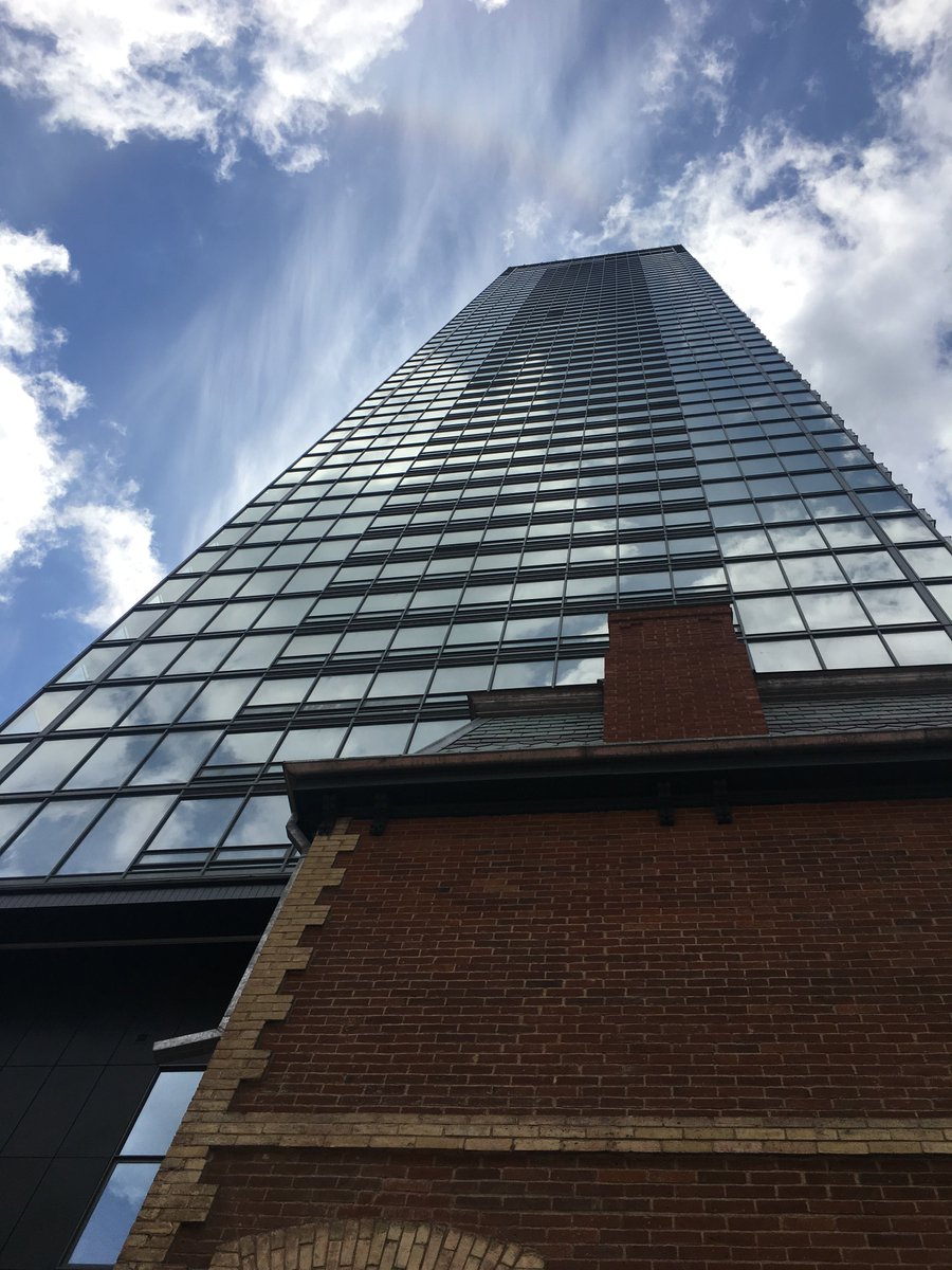 CentreCourtInc's tweet photo. The exterior of the hertitage house at our #KarmaCondos is officially complete! #yongeandcollege https://t.co/QujYW4Z2P8