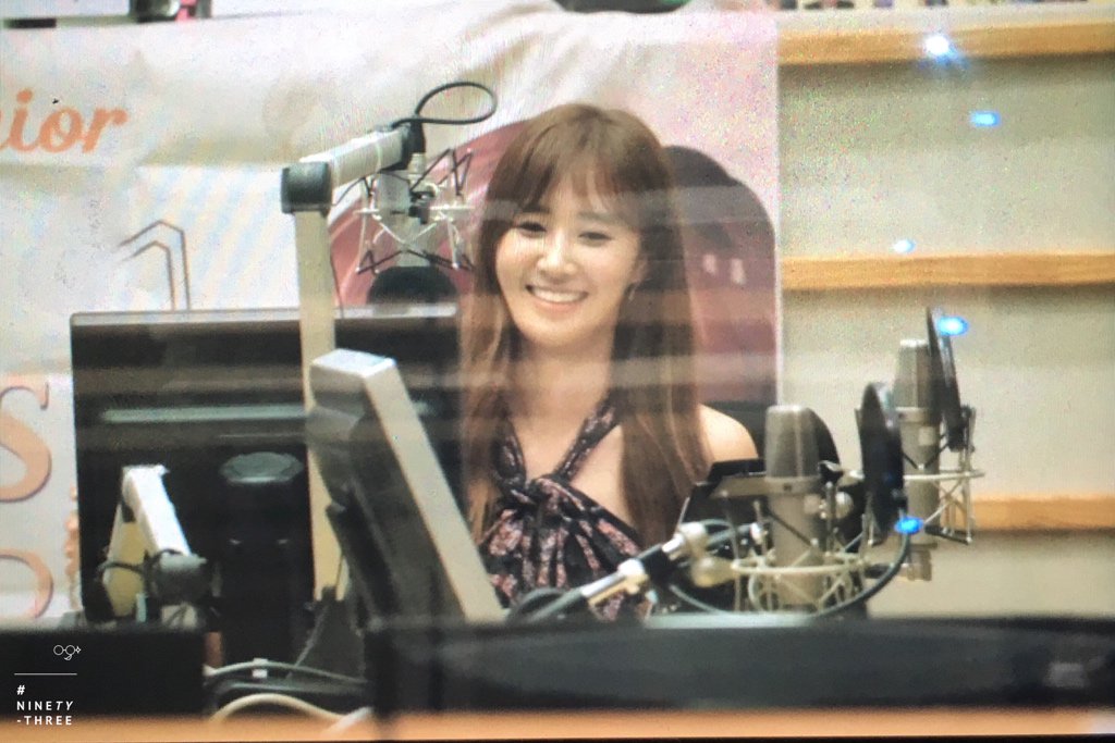[PIC][23/24/25/26-06-2016] Yuri làm DJ đặc biệt cho "Radio KBS Cool FM Sukira" vào tối nay  - Page 4 Clo8WfPVEAAujHS