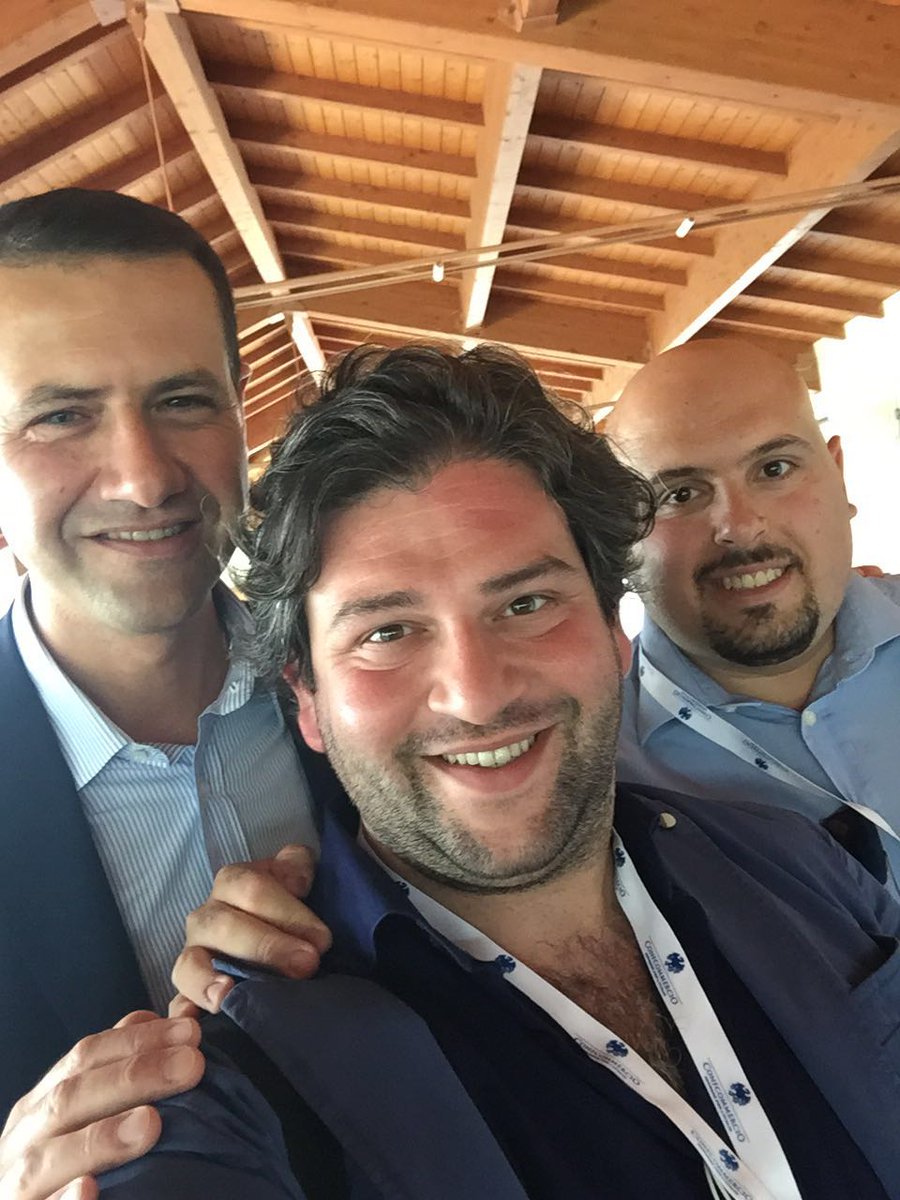 <a href="/giovadistefano/">Giovanni Di Stefano</a> <a href="/dariello/">daddyiel</a> e <a href="/AlessandroMic14/">Alessandro Micheli</a> a #shareit2016