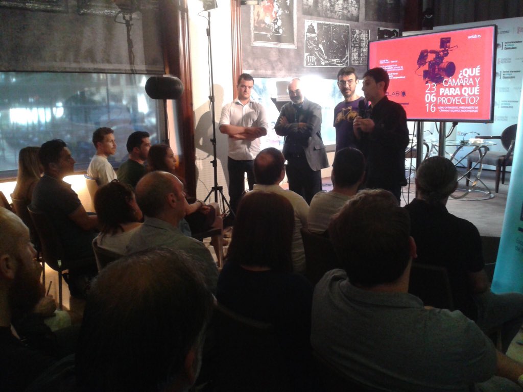 welabplus's tweet photo. ¡Ya en marcha nuestro taller! muchas gracias por compartirnos @josslu9 @cinemajove @labase_ecm https://t.co/stsUPEmoto