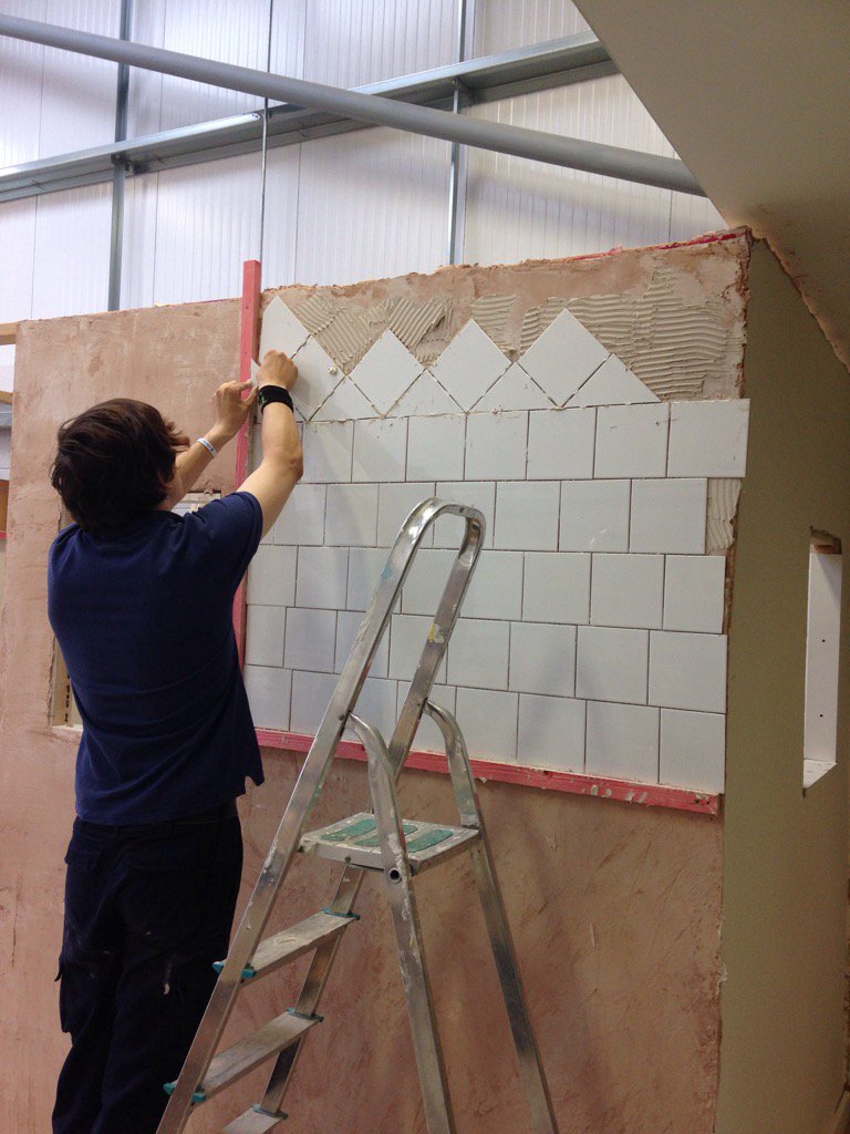 TheKeyworth's tweet photo. Abstract patterns as student is learning to tile - impressive https://t.co/gY30w6Ge4u