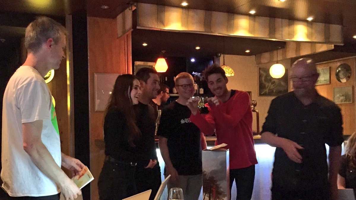 thomaslebas's tweet photo. @DsgnAssemblyNZ #DApubquiz winners in Wellington! https://t.co/7AEMrs23HO