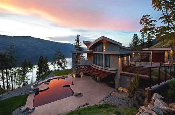 LUXURIOUS4you's tweet photo. Wow this lake house is stunning https://t.co/acFtZ4oTpy