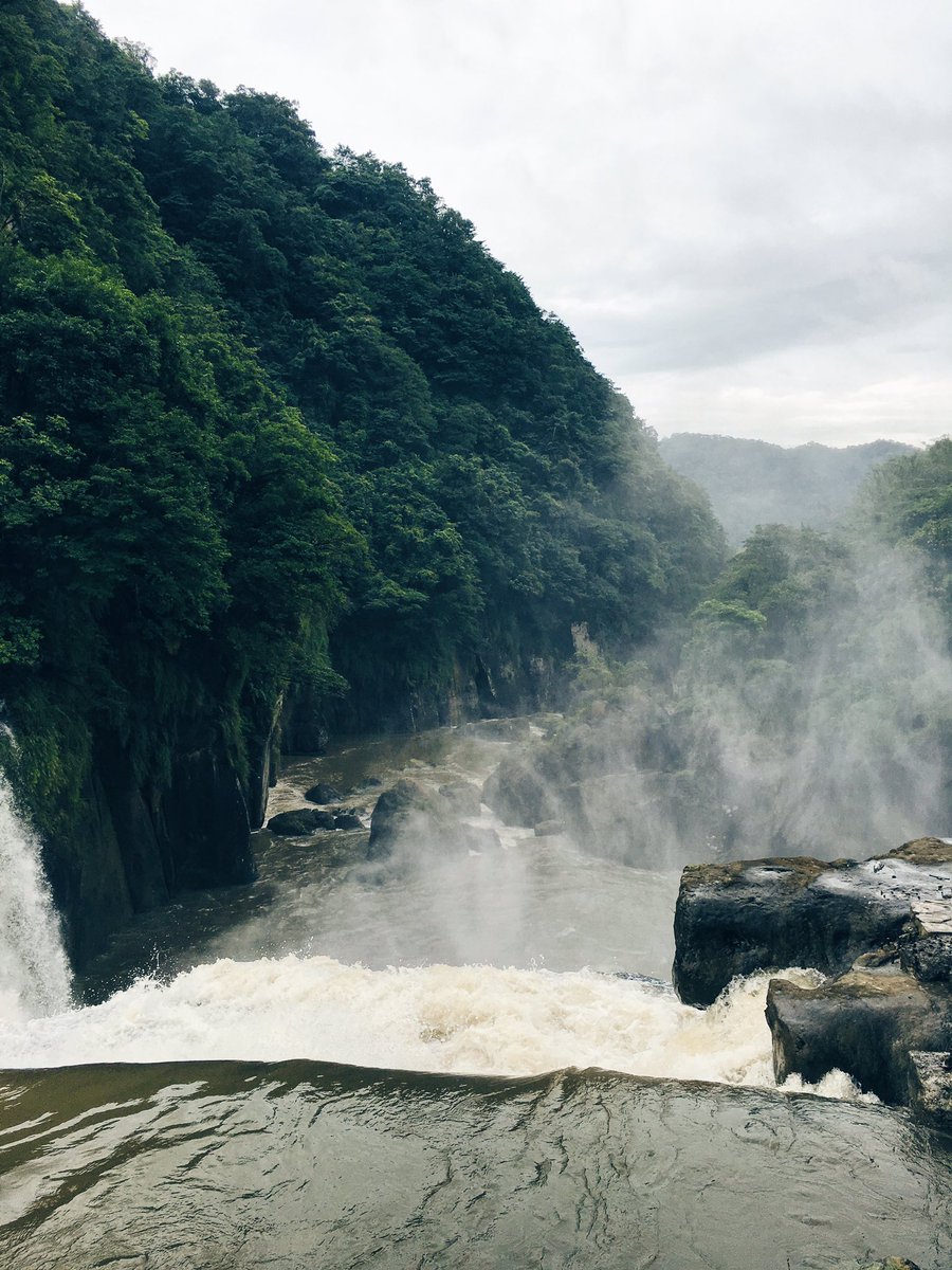thelavenderlee's tweet photo. 十分瀑布。#waterfall https://t.co/gv3b20DgaL