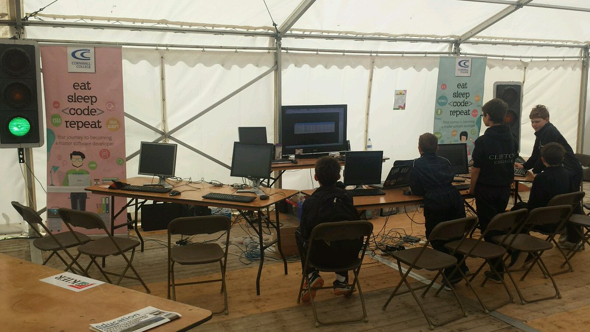 i_am_digital_uk's tweet image. Day2 @Greenpowertrust today is #robocode with @SwCornwall @CornwallCollege