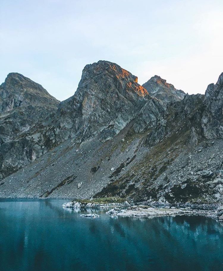 frenchfolks's tweet photo. Lac du Crozet, vu par notre photographe @adri_ln @Magnifique_FR @Grenoble_Isere #MagnifiqueFrance #frenchfolks https://t.co/UHOL18VwcJ