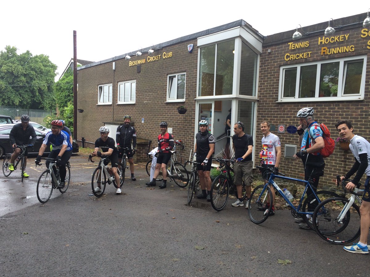 PixelPeloton's tweet photo. Brave @PixelPeloton riders hit the road! @BromleyMencap @NEC_Display_EU @Daktronics @SamsungUK @VividUKLtd @Barco https://t.co/FslFNdtP8G