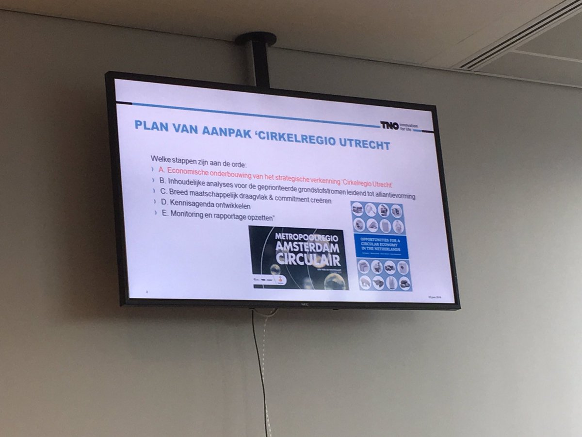 co_utrecht's tweet photo. #UCo bij circulaire expert meeting vanochtend @usi_nl @GemeenteUtrecht. Veel te doen plannen op foto's te zien. https://t.co/iEsCKyCQgY