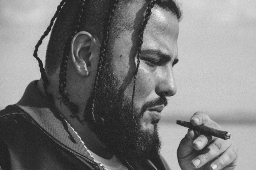 Fleek_Mag's tweet image. Junto a @theweeknd, @2chainz y @yogottikom, @reBELLYus libera single de #MightNot. fleekmag.com/belly-feat-the…