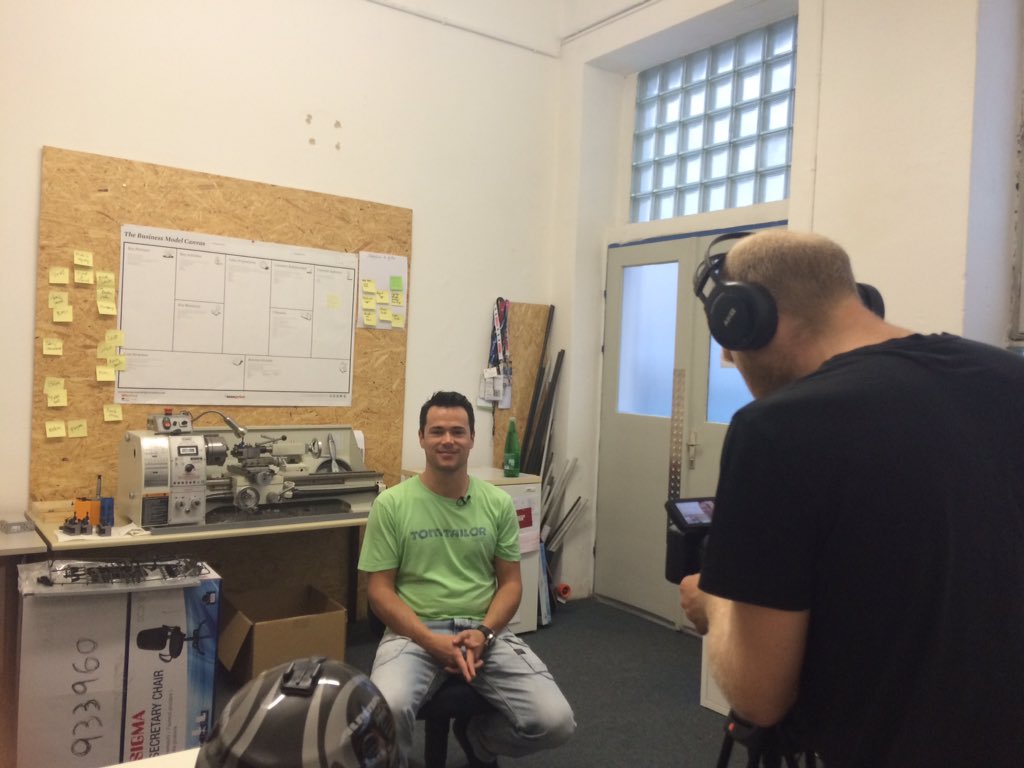 stabylizr's tweet photo. Making of the short video clip for @P7S1P4 https://t.co/NM77u18RAY