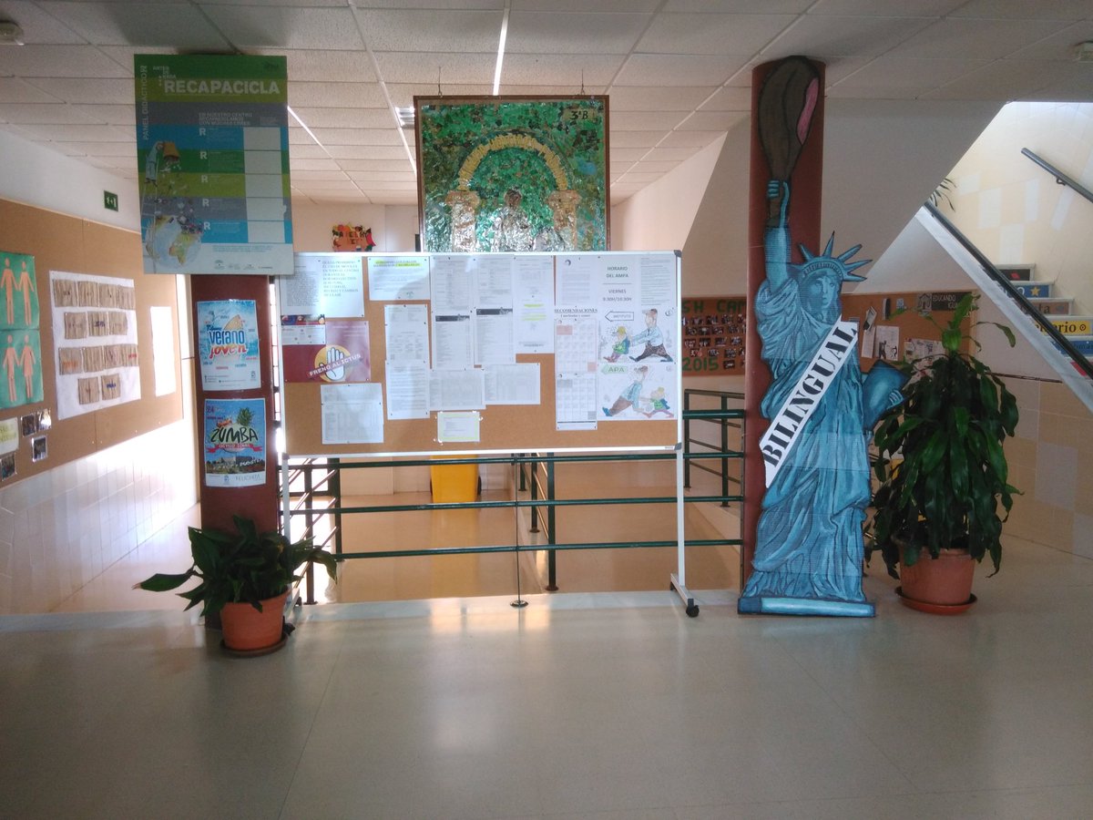 Hoy se acaban las clases. Deseamos desde el centro feliz verano a todos nuestros alumnos.