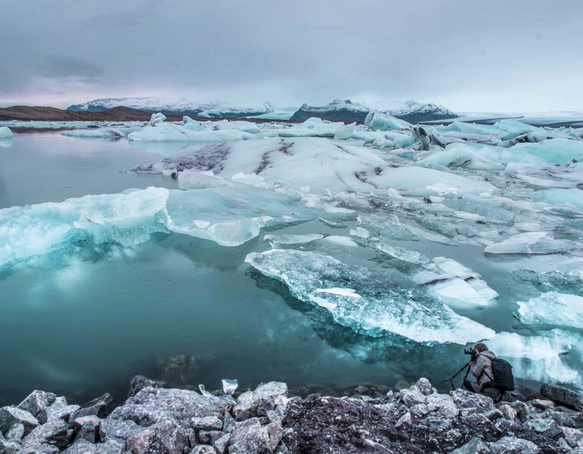 joe_shutter's tweet photo. #tbt to these glacial lagoon vibes #Iceland #photography #photographer #ice #lagoon https://t.co/a7hJl5cu0Q