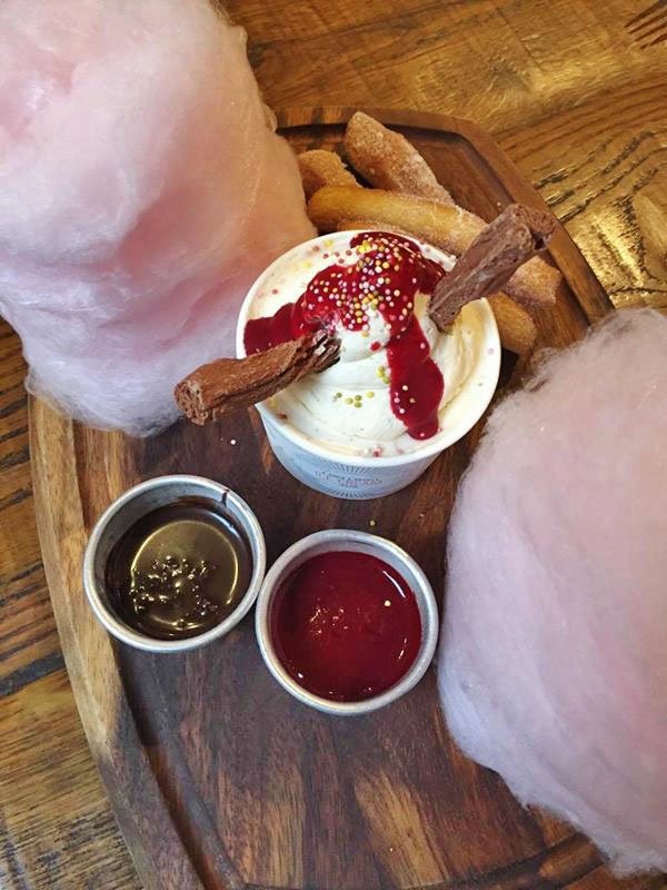 Congrats to our friends <a href="/GeorgesGBK/">George's Great British Kitchen</a> for scooping Best City Centre Experience. #fishnchips this Friday anyone?