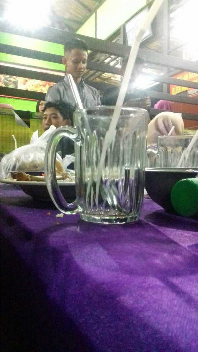 grdCIBspensix_'s tweet photo. bukber https://t.co/8b0RwBHWuj