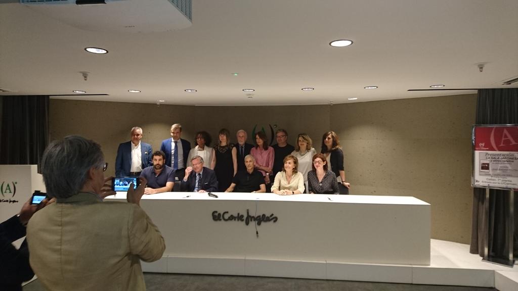 luciaroldan_'s tweet photo. Hoy #ElenaHernando recibe el Premio Observatorio d’Achtall de #GestiónCultural por su gestión del @Museo_Lazaro https://t.co/nJzDcvobGB