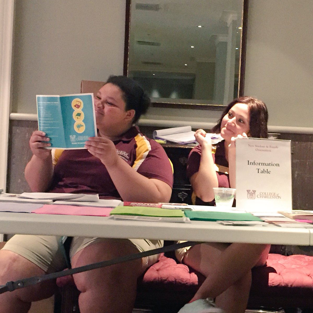 We know everything you need to know.Welcome to Session 2! #CofC2020 #cofcnsp #infotable #KnowItAll #cofcorientation