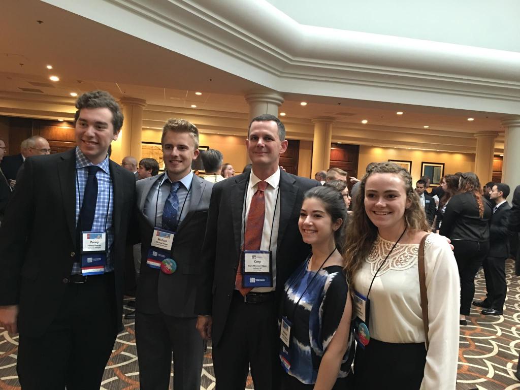wmunafme32's tweet photo. We will be working with the executive director of @MMEAMichigan at the Capitol today! #NAfMEHD2016 @NAfME https://t.co/5fSp8MBhkZ