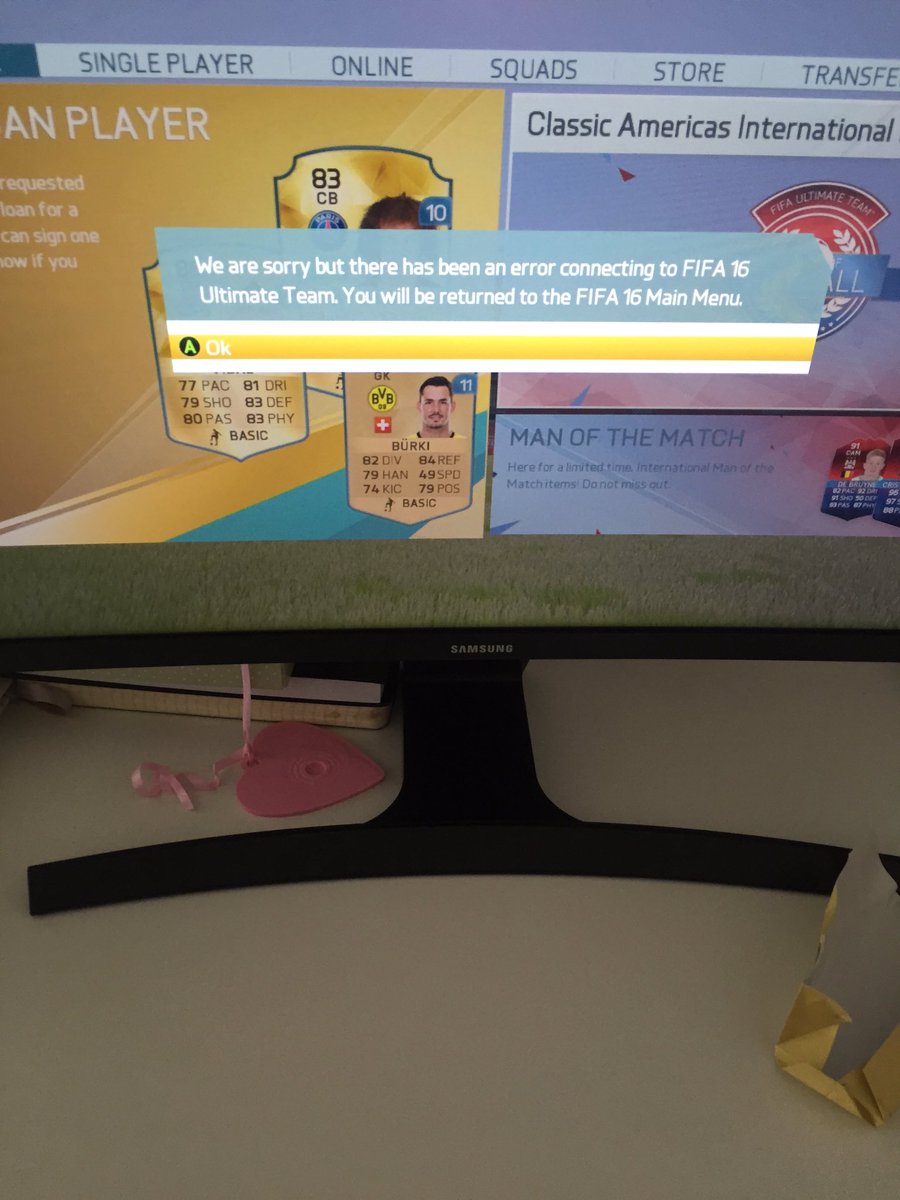 JoeBlogsFIFA's tweet photo. @EASPORTSFIFA haven't been able to get on to FUT for three days. What the shit is going on? https://t.co/Mi7fQ6X7ao
