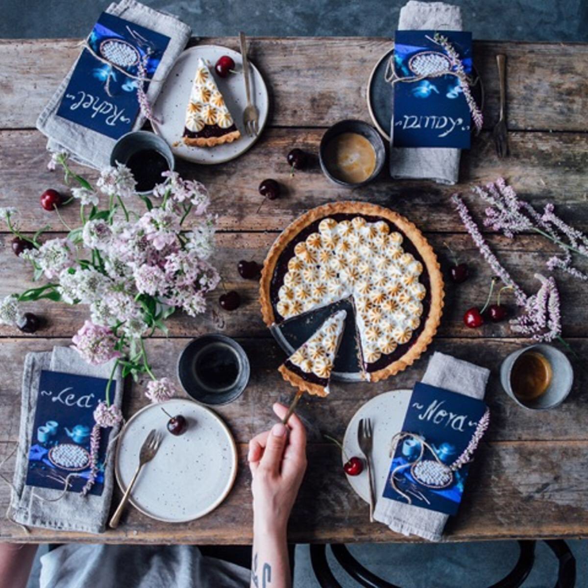 We printed today's menu on these beautiful place cards with our mobile printer from <a href="/HP/">HP</a> ❤️ #sponsored