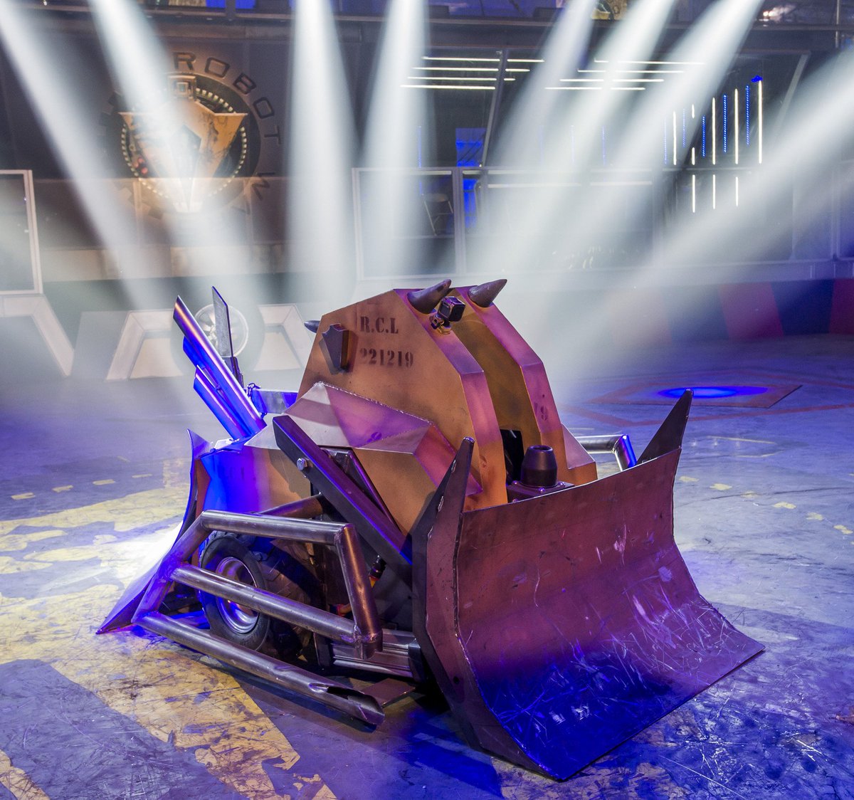 BBCNewsEnts's tweet photo. New #Robotwars robots have been revealed - welcome Sir Killalot, Matilda, Shunt and Dead Metal @UKRobotWars https://t.co/06MfkLzoON