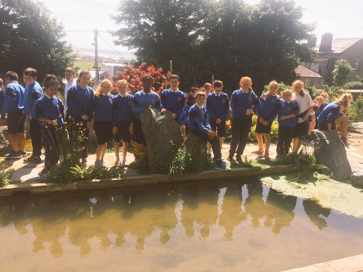 GnM6th's tweet photo. Thanks so much to our great guide Keith!! We were so impressed with the gardens! @LafcadioHearn1 @Gnmgreenteam https://t.co/X3qLGZblok