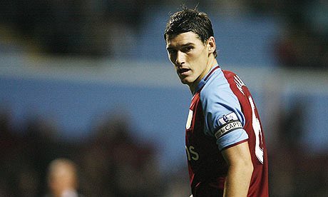 holteender1985's tweet photo. Now time to bring back another legend!!! #AVFC #Barry6 https://t.co/ykHqGyhmaO
