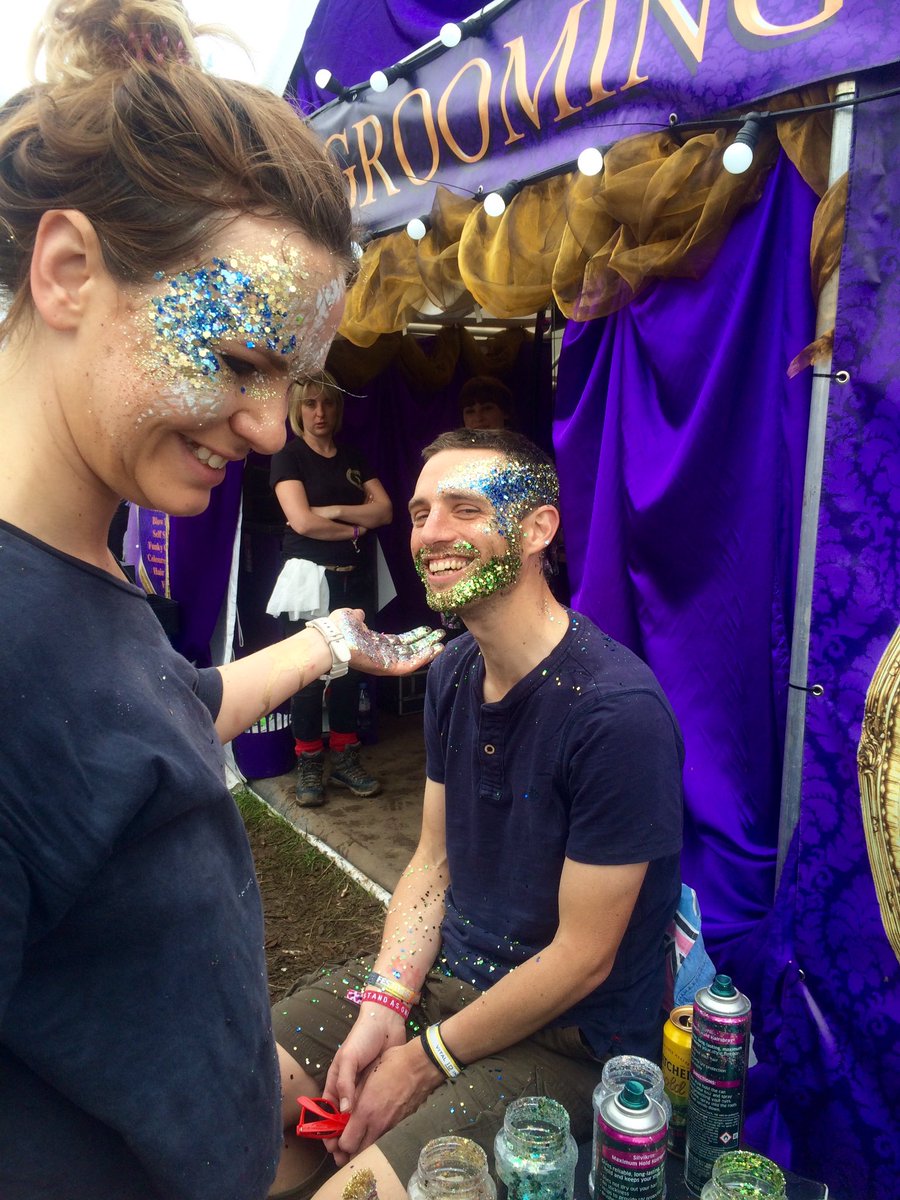 BCBGroomers's tweet photo. Come and get your beards done @GlastoFest boys, you know you want to!! 😃@glamourandgroom @thairapyfree @BCBGroomers https://t.co/BBiywOq6K4