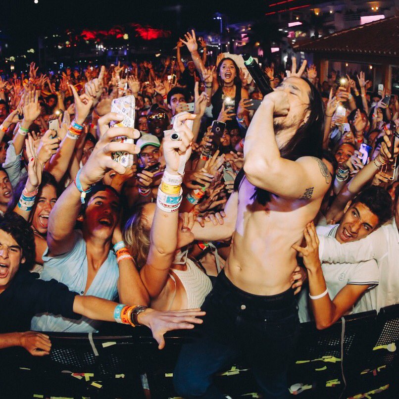 Locked and loaded and ready to blow https://t.co/IPSHB7RZSh