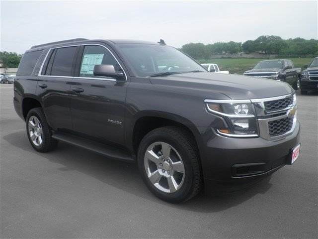 KeithCustomer's tweet photo. @brianfrench01 I am thinking of heading down to test drive the new Tahoe. Do you like yours? Is the LT trim? https://t.co/HvJHP3SKuP
