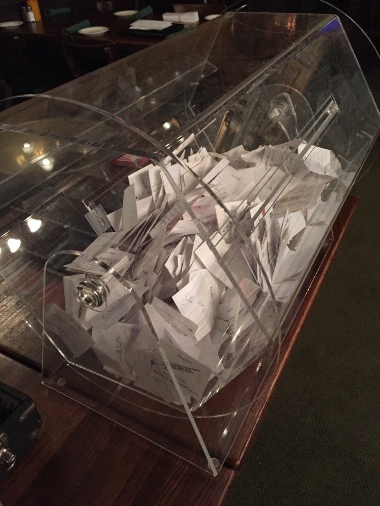 #CruiseTheBay raffle tickets on sale until our drawing tonight @ 6 Pirates Cove #Galesville. southcountyrotary.org/Cruisethebay.p…