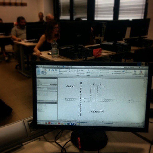 baestbergonzoni's tweet photo. #Teaching #Autodesk #Revit family at #IIPLE #BIM. #BIMFoundation https://t.co/i7qUm1NT7v https://t.co/aqVAudZE0p