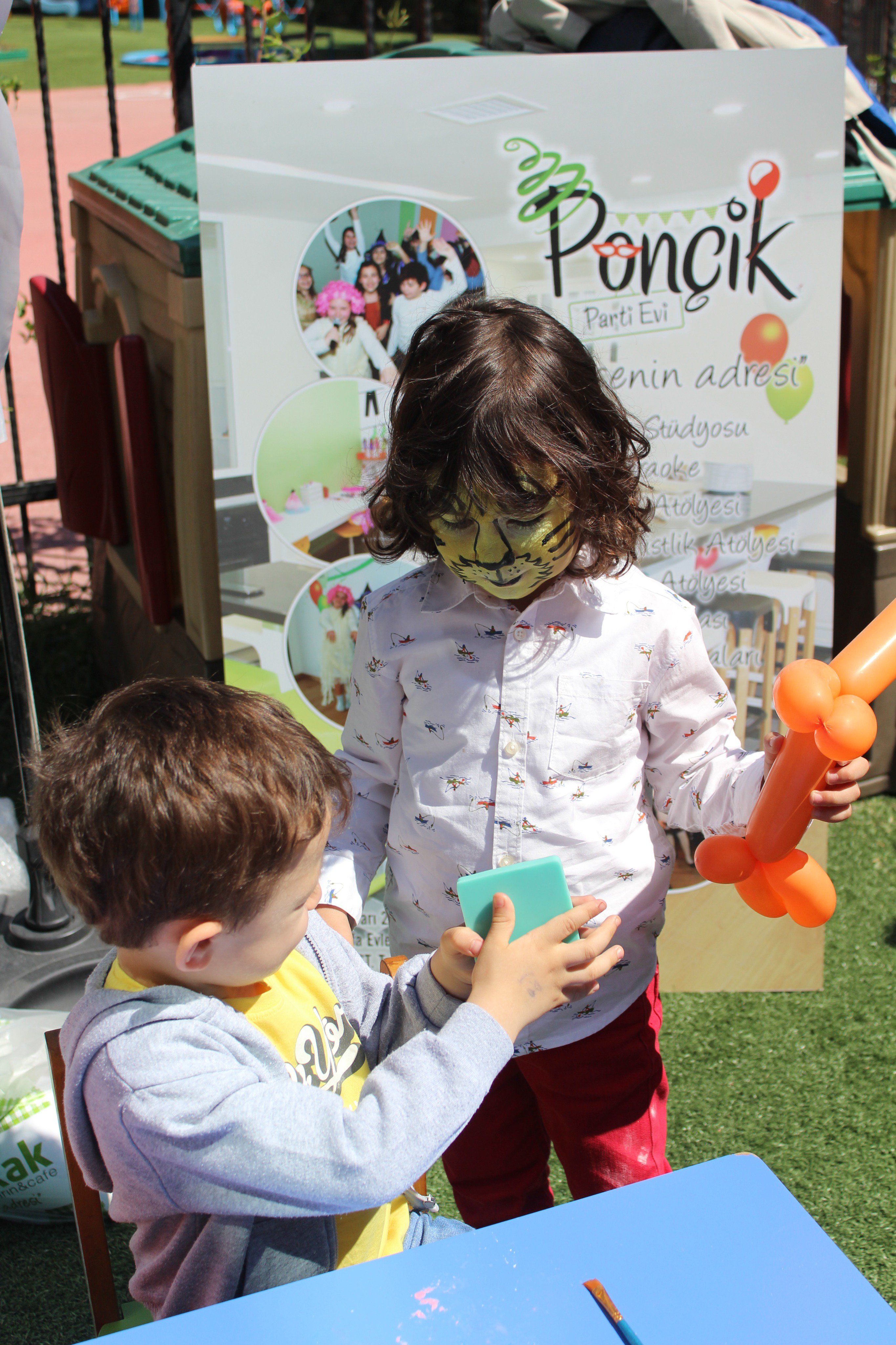 poncik parti evi poncikpartievi twitter