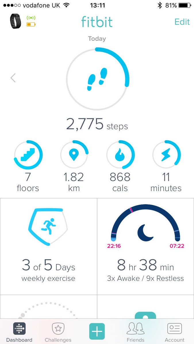 LaineyBolts's tweet photo. @FitbitSupport yet when synced it seems to still show I have battery! Very disappointed https://t.co/6laUksXhm0