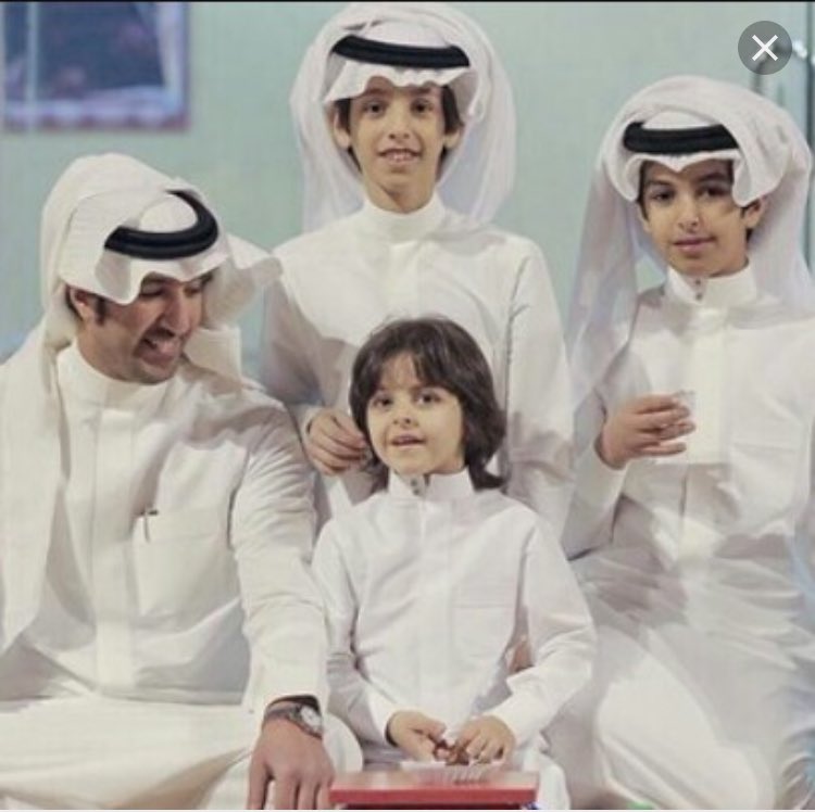 قبيلة حرب Pa Twitter الليلة شاعرالمليون زياد بن نحيت وابناؤه في نادي الساحل الرياضي لحضور النهائي للبطولة الرمضانية شباب قبيلة حرب س١٠