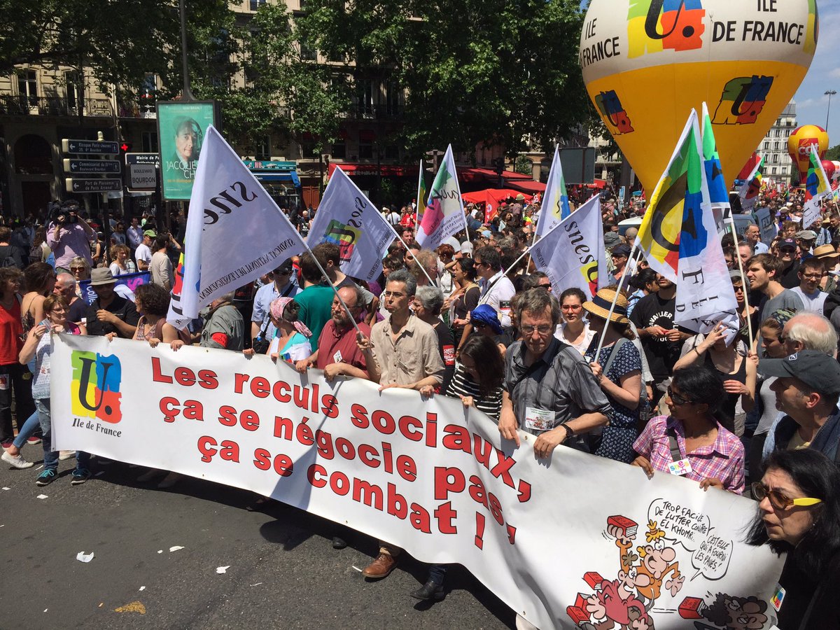 SNESFSU's tweet photo. #manif23juin A Paris, météo et détermination au beau fixe. Le @SNESFSU et la FSU contre la #LoiTravail https://t.co/2lyvgqvCX0
