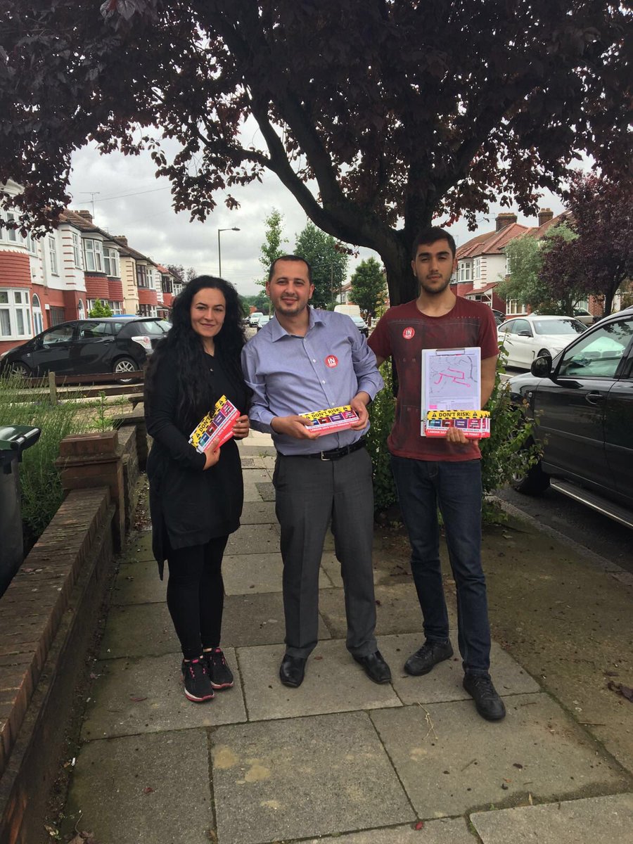 eeren83's tweet photo. #VoteRemain 4 human rights, workers rights and 4 stronger Britain! @ErginErbil &amp;SarahKarakus @UKLabour @LondonLabour https://t.co/oXh2p3qJB0