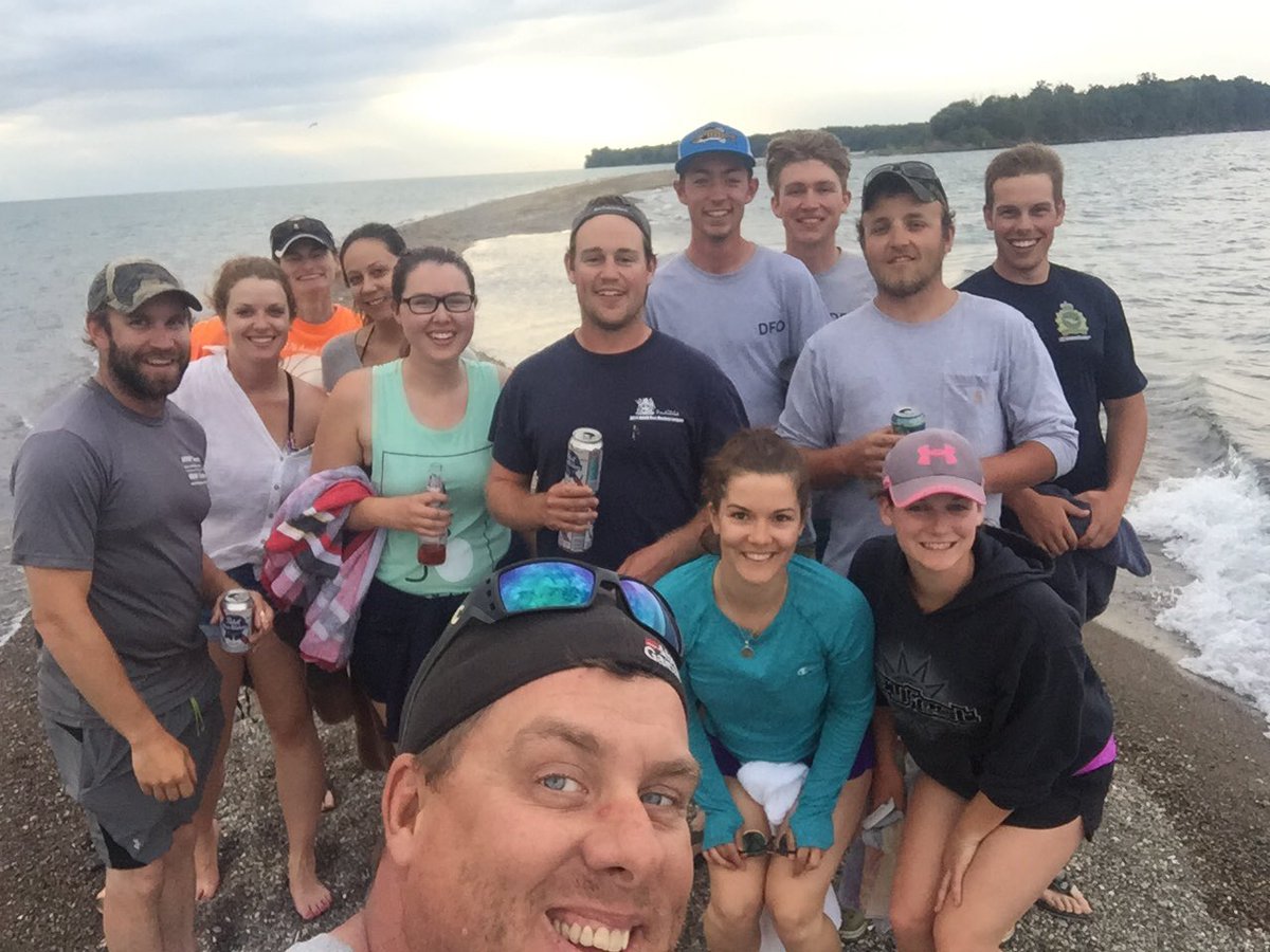 JasonBarnucz's tweet photo. Here is the 2016 Pelee Island Biodiversity Survey Crew. #biodiversityscience #fisheries #science #workcabin https://t.co/bswwni9qpb
