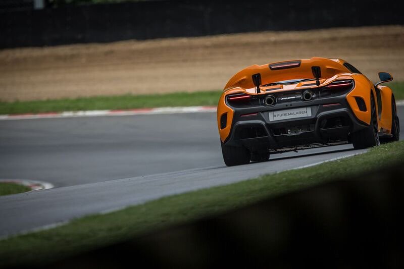 PureMcLaren's tweet photo. A #675LT in its natural habitat @Brands_Hatch #PureMcLaren https://t.co/2QLwGZgBbi