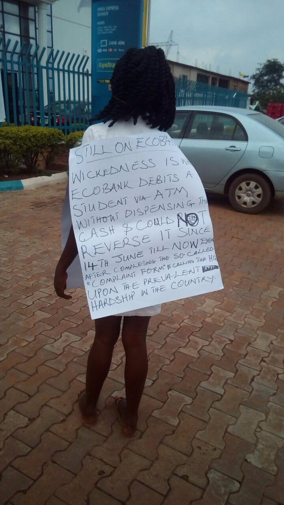 SaharaReporters's tweet image. PHOTO: A student of Nnamdi Azikiwe University, Eberechukwu Praise Eze stages protest against @GroupEcobank