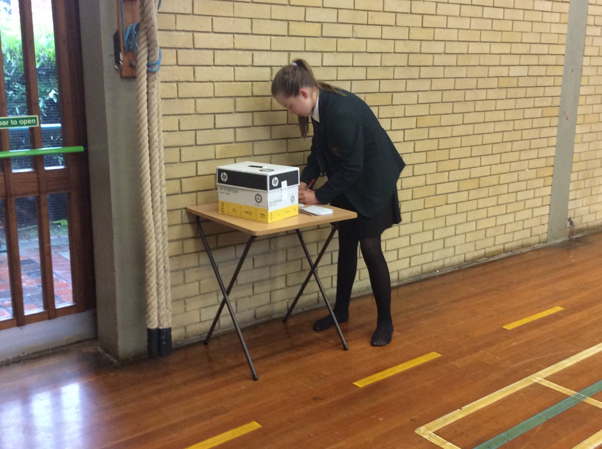 eacoxx's tweet photo. Ballots cast and counted in our Eggar's school EU Referendum #EUreferendum @eggars @eggarscommunity @MartynReah https://t.co/aFpo9ENsey