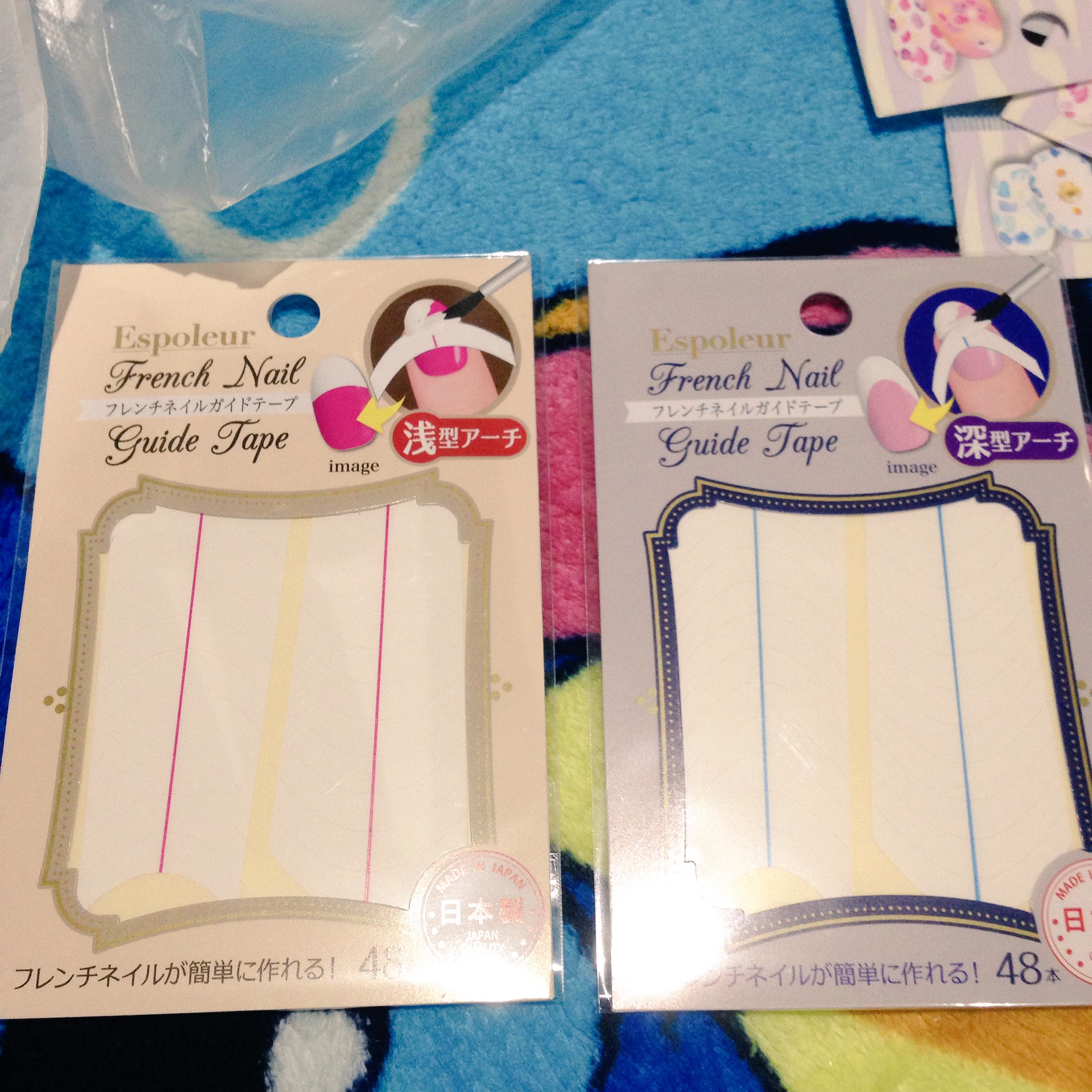 Twitter पर 透 最近百均でのネイルシール関連やらの新作が多くていろいろ買い集めていたらすんごい溜まってしまった まずはダイソーから夏ネイル シールとかフレンチネイルのガードシールとか そして面白いのは前にキャンドゥにもあったホイルシール