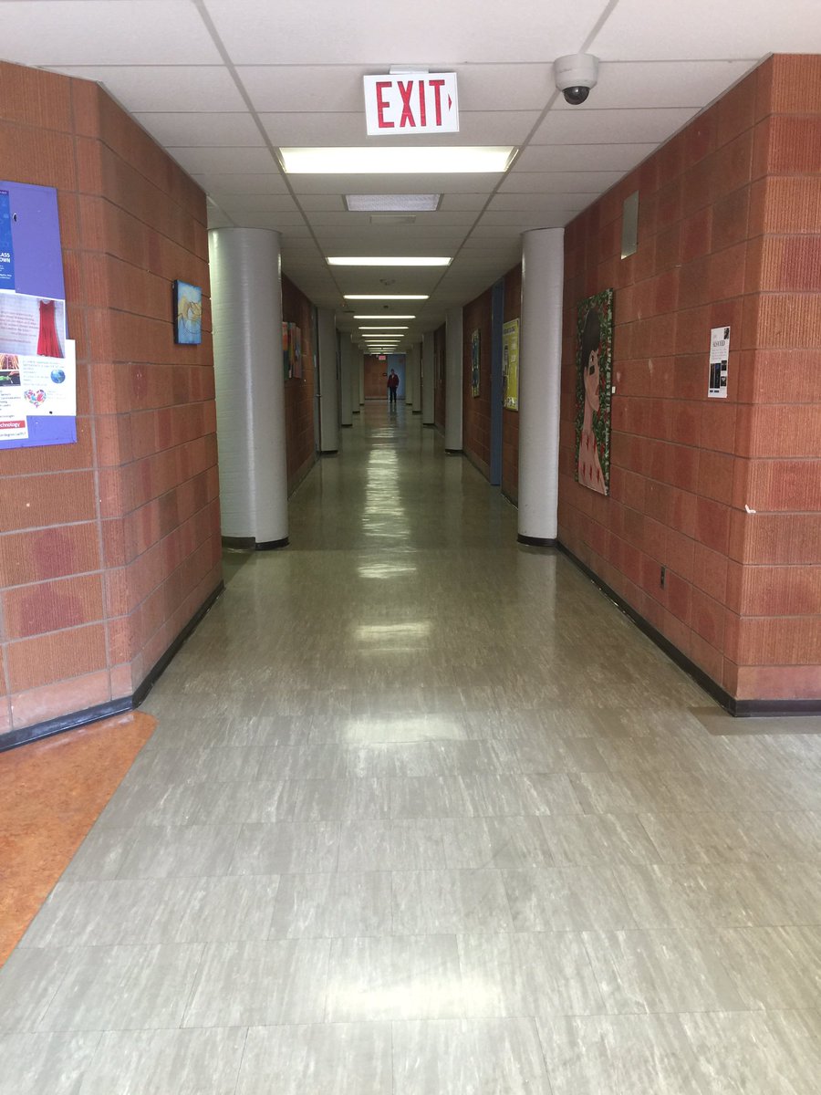 MsASanAgustin's tweet photo. Last day of formal #exams #silenceinthehall #empty https://t.co/fPG1mE2F0u