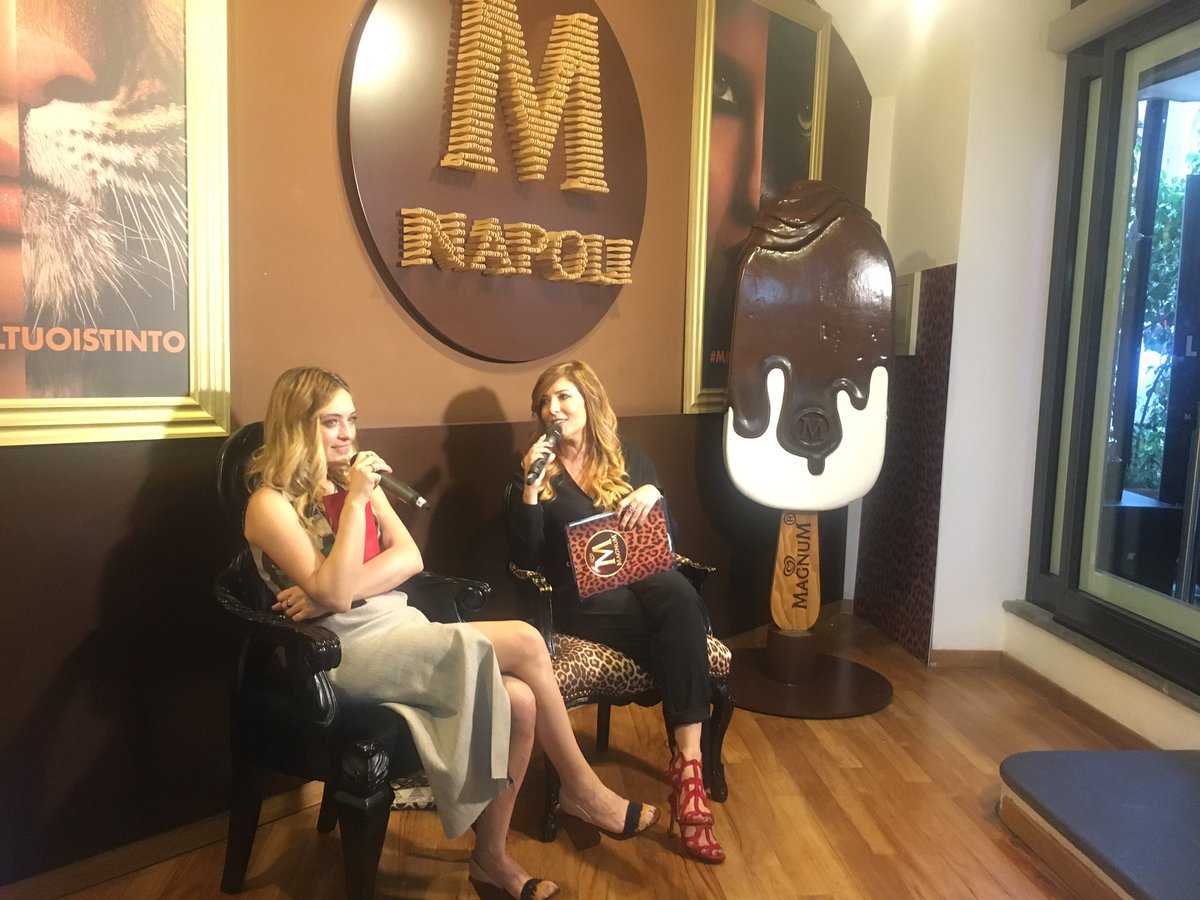 La splendida Carolina si racconta solo per noi! #liberailtuoistinto #MagnumDouble #MagnumNapoli