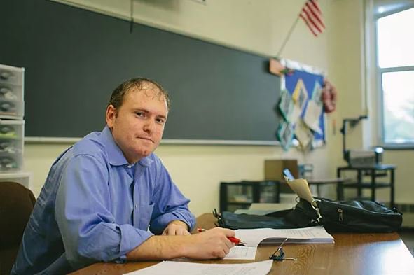 educationweek's tweet photo. Support is lacking for teachers tackling new student-writing expectations. https://t.co/35h1upJx6i https://t.co/UPsT6LyVsV