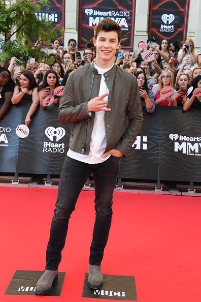agamemnan's tweet photo. Shawn Mendes is so heart eyes https://t.co/8qUtzMjQL3