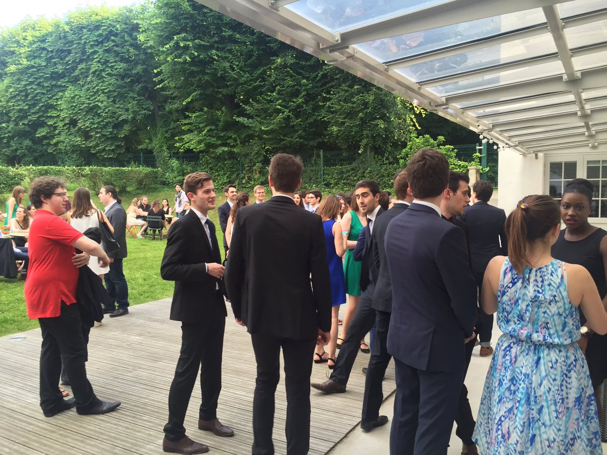 ajar75's tweet image. Garden party  @isep @JuniorISEP