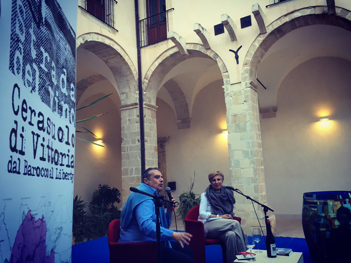 fabcarrera's tweet photo. Oggi a Vittoria con @stradacerasuolo, a moderare un incontro speciale con Giuseppina Torregrossa https://t.co/ZvL3WHHvE5