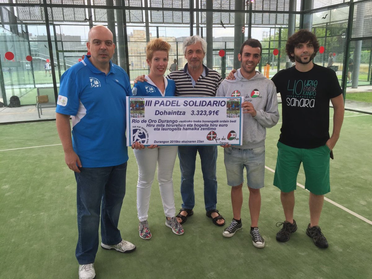 #dotkirolak Se ha hecho entrega de lo recaudado en el III. Padel Solidario dotb.info/deportes/dotbi… vía <a href="/guredot_dotb/">DOT Durangaldean</a>